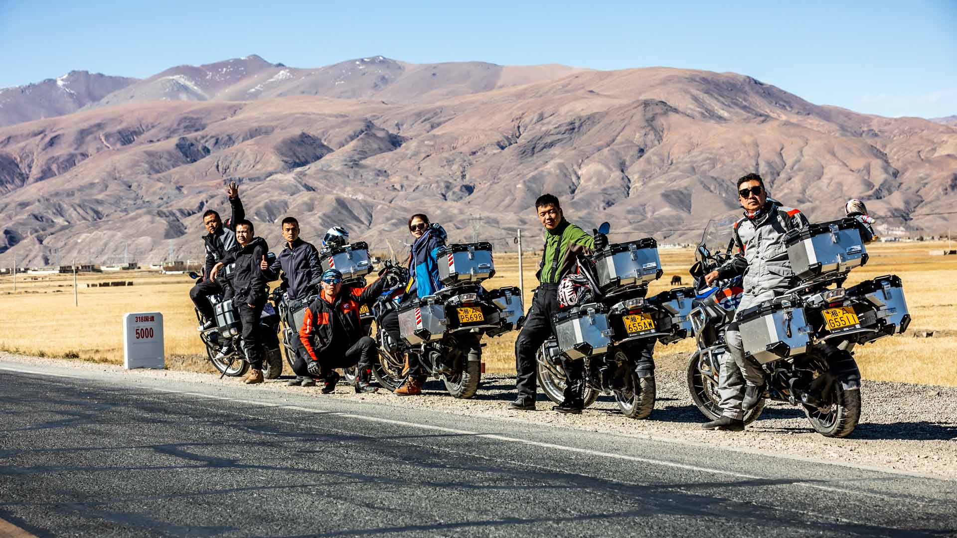 Motorcycle tour overland Vietnam - China